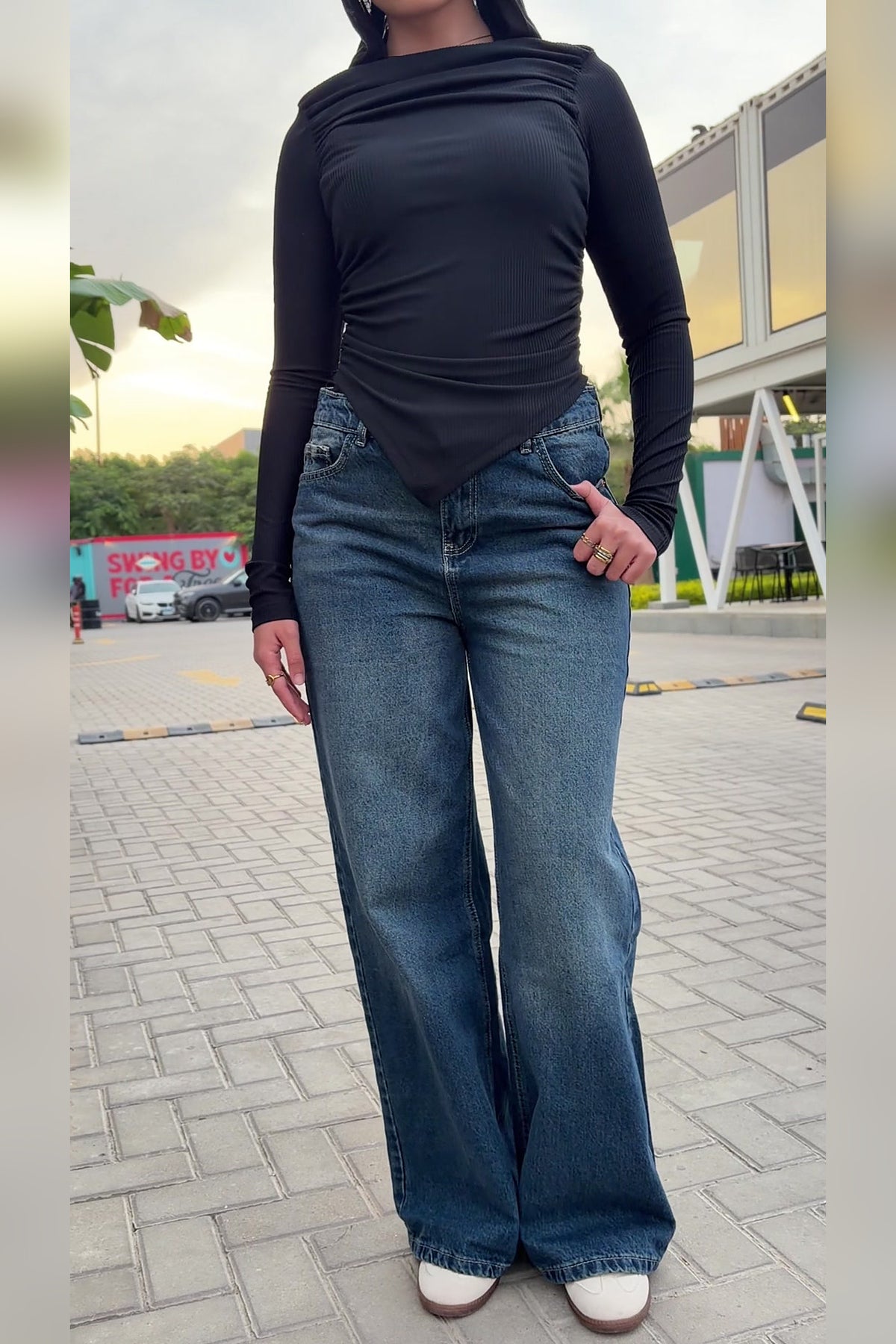 Dark Wash Wide Leg Jeans - VELINA